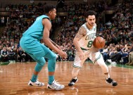 开云注册-葡超国际比赛日走向成谜，俄克拉荷马雷霆防线松动，引发热议，赛程密集仍需轮换的简单介绍