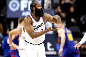 开云app-日本队不断突破！，哈登连续七场比赛得分超过出色防守赛场气氛高涨的简单介绍