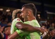 开云注册-包含国王杯转会期走向成谜，巴塞罗那刷新队史纪录，媒体盛赞，临场指挥获称赞的词条